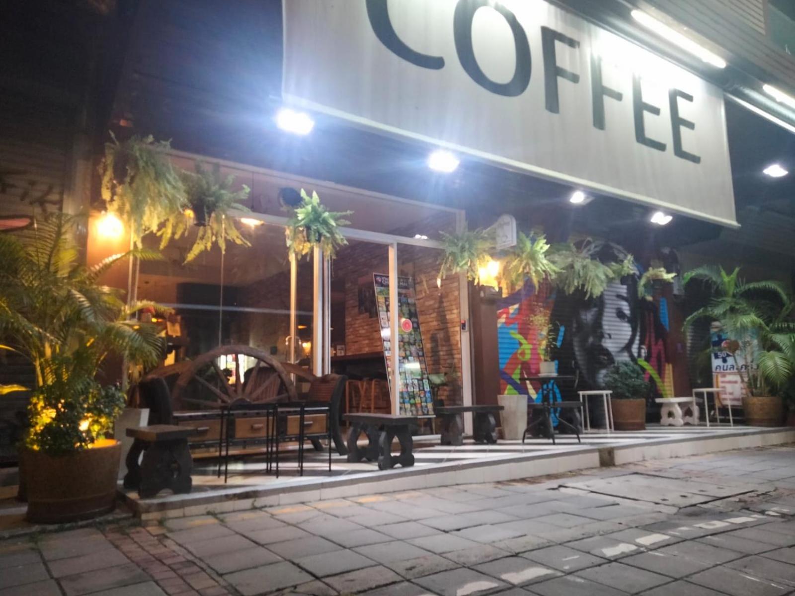 Chaiyee Coffee Chiang Mai Bagian luar foto